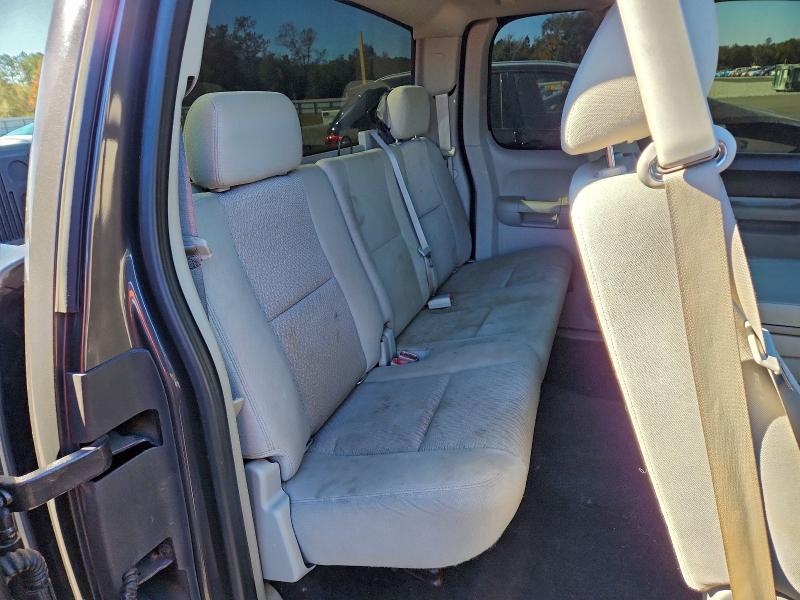 Photo 10 from auction – 2011 CHEVROLET SILVERADO with VIN 1GCRCSE04BZ190256
