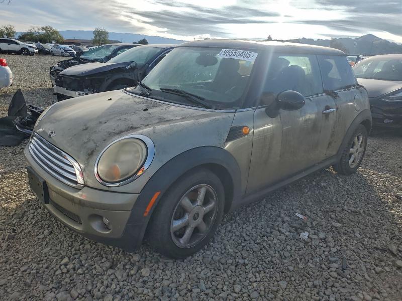 MINI COOPER 2009 with VIN WMWMF33519TW78189 - Photo from auction