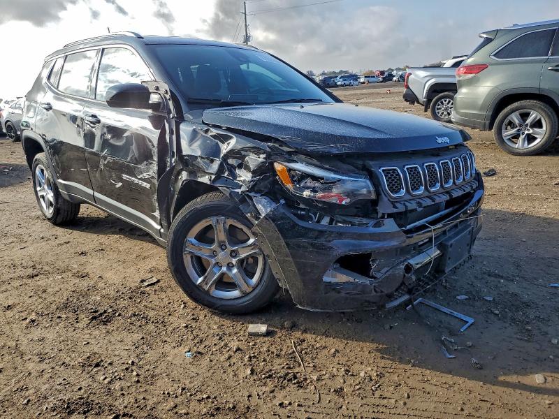 Photo 4 from auction – 2023 JEEP COMPASS LA with VIN 3C4NJDBN6PT536838