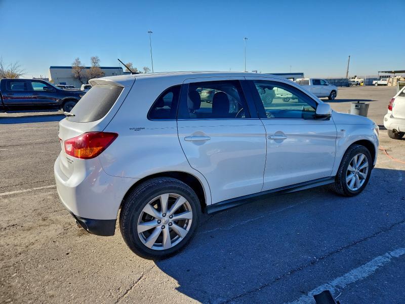 Photo 3 from auction – 2013 MITSUBISHI OUTLANDER with VIN 4A4AP4AU2DE010345