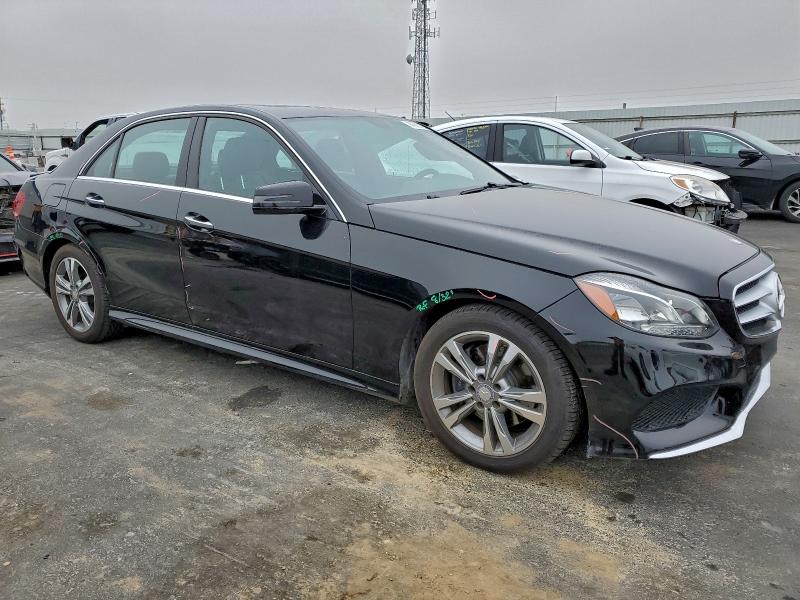 Photo 4 from auction – 2016 MERCEDES-BENZ E 250 BLUE with VIN WDDHF0EB7GB213916