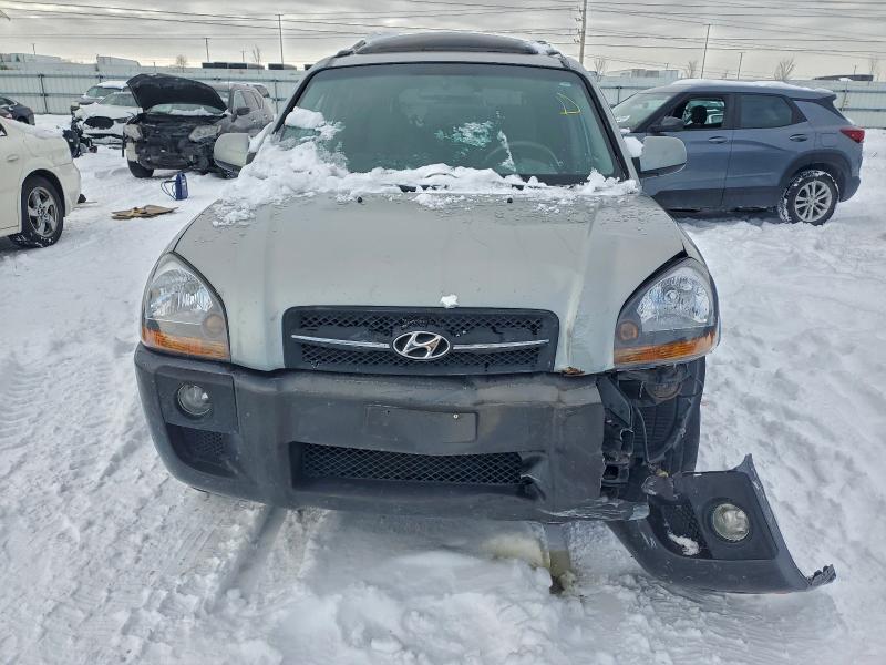Photo 5 from auction – 2007 HYUNDAI TUCSON 4D with VIN KM8JN72D67U620929