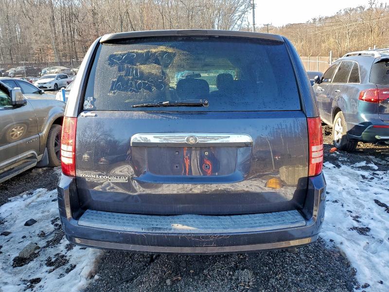 Photo 6 from auction – 2008 CHRYSLER TOWN & COU with VIN 2A8HR54P78R610520