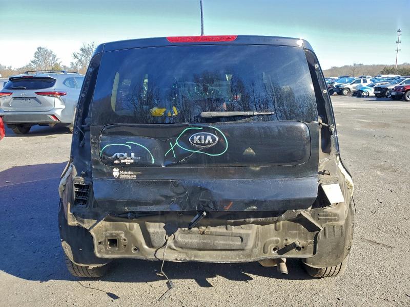 Photo 6 from auction – 2016 KIA SOUL with VIN KNDJN2A23G7247399
