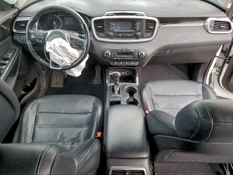 Photo 8 from auction – 2016 KIA SORENTO EX with VIN 5XYPHDA51GG120077