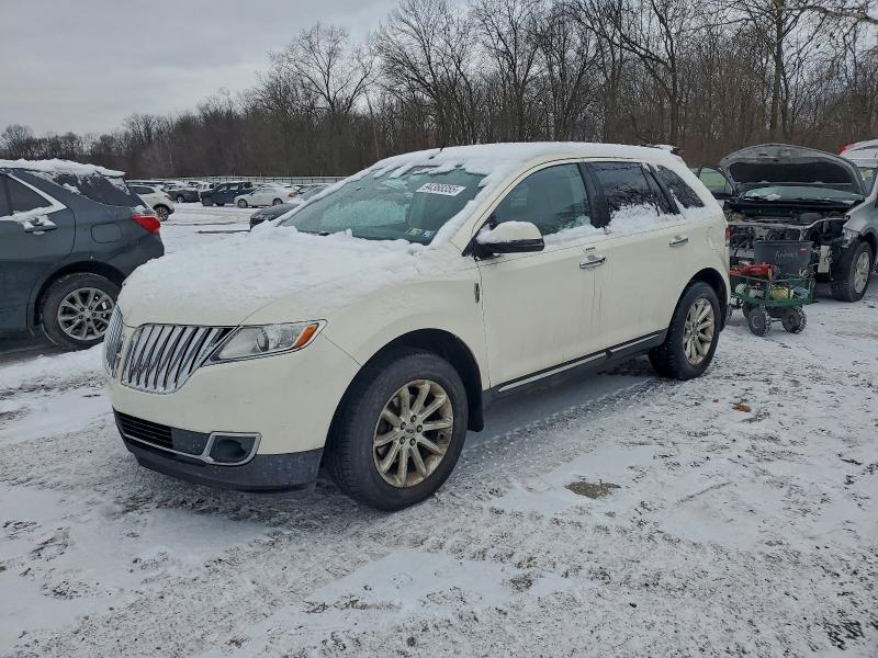 LINCOLN MKX 2013 with VIN 2LMDJ6JK6DBL27590 - Photo from auction