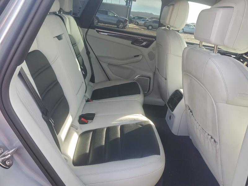 Фото 10 с аукциона – 2023 PORSCHE MACAN S с VIN WP1AG2A56PLB38946