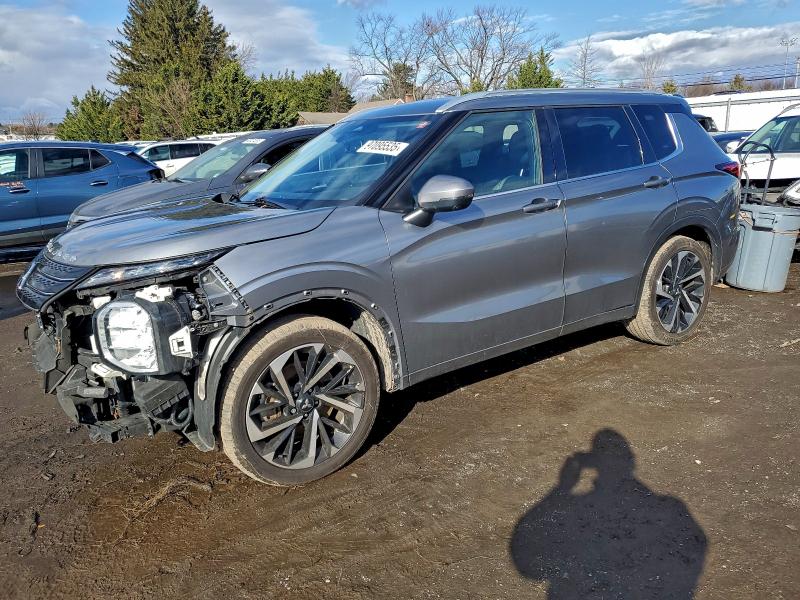 MITSUBISHI OUTLANDER 2022 with VIN JA4J3VA80NZ061472 - Photo from auction