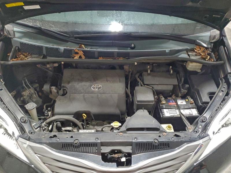 Photo 12 from auction – 2013 TOYOTA SIENNA XLE with VIN 5TDDK3DC5DS064376