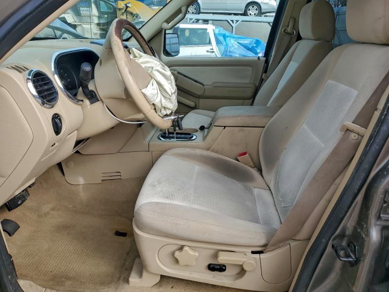 Photo 7 from auction – 2006 FORD EXPLORER X with VIN 1FMEU73E36UB69677