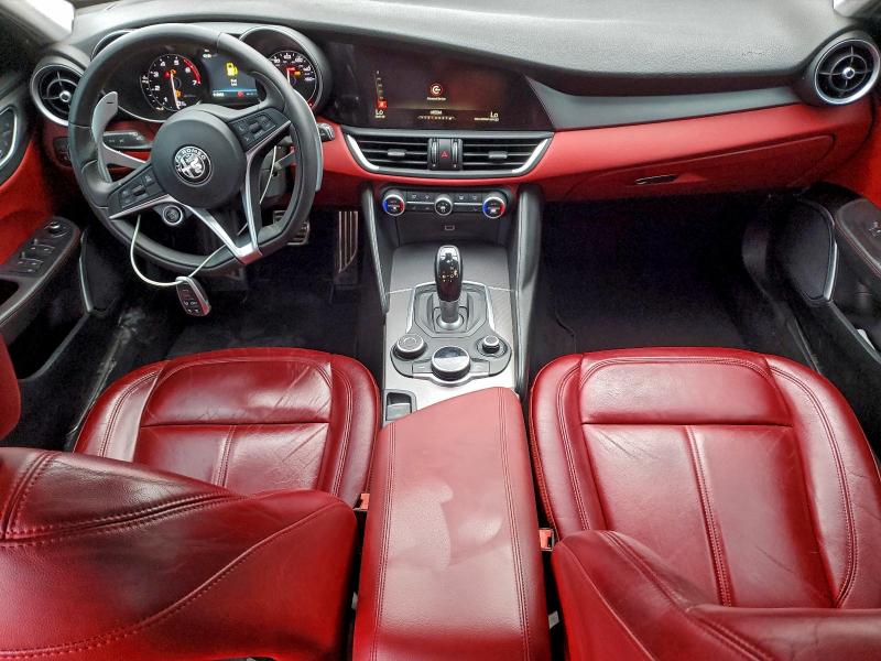 Photo 8 from auction – 2017 ALFA ROMEO GIULIA Q4 with VIN ZARFAEDN3H7539733