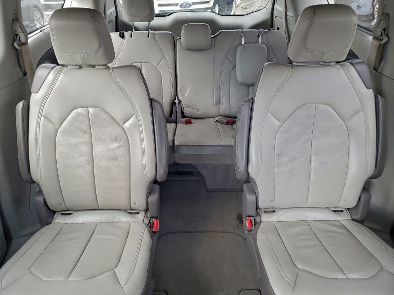 Photo 10 from auction – 2017 CHRYSLER PACIFICA T with VIN 2C4RC1EG2HR518753