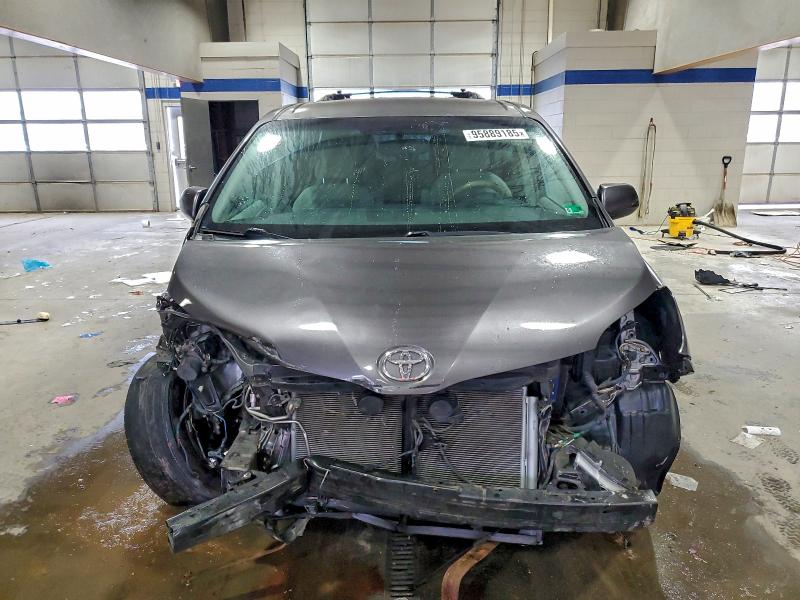 Photo 5 from auction – 2011 TOYOTA SIENNA LE with VIN 5TDKK3DC2BS106233