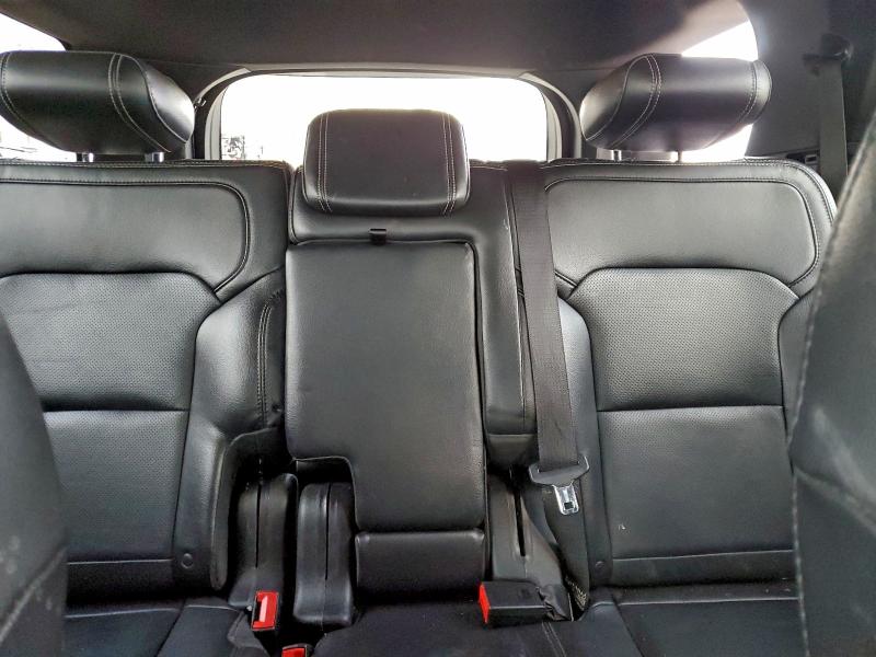 Photo 10 from auction – 2017 FORD EXPLORER L with VIN 1FM5K8F80HGD24432