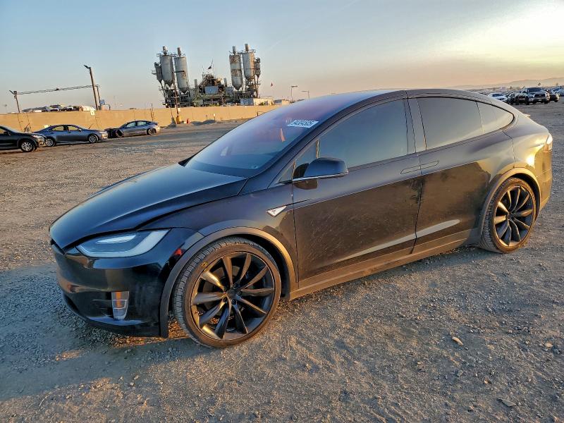 TESLA MODEL X 2016 with VIN 5YJXCBE22GF014151 - Photo from auction