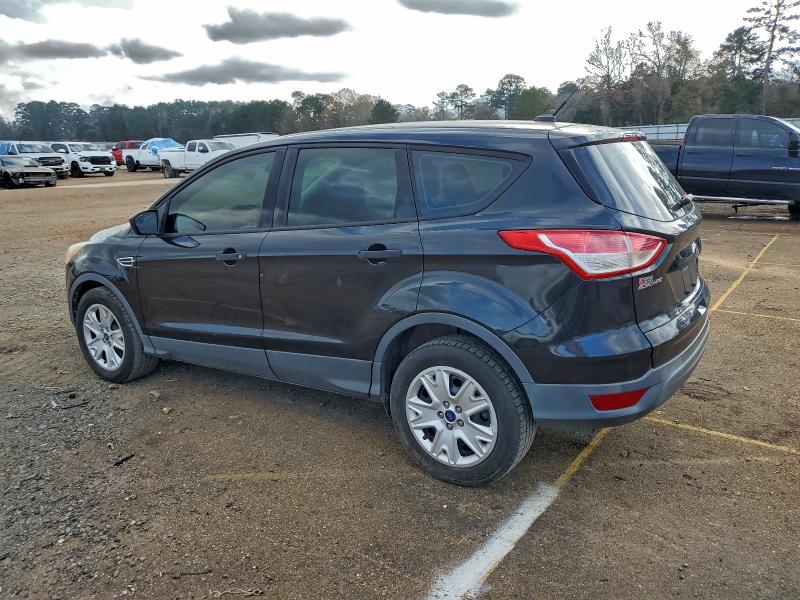 Photo 2 from auction – 2015 FORD ESCAPE S with VIN 1FMCU0F71FUB93343