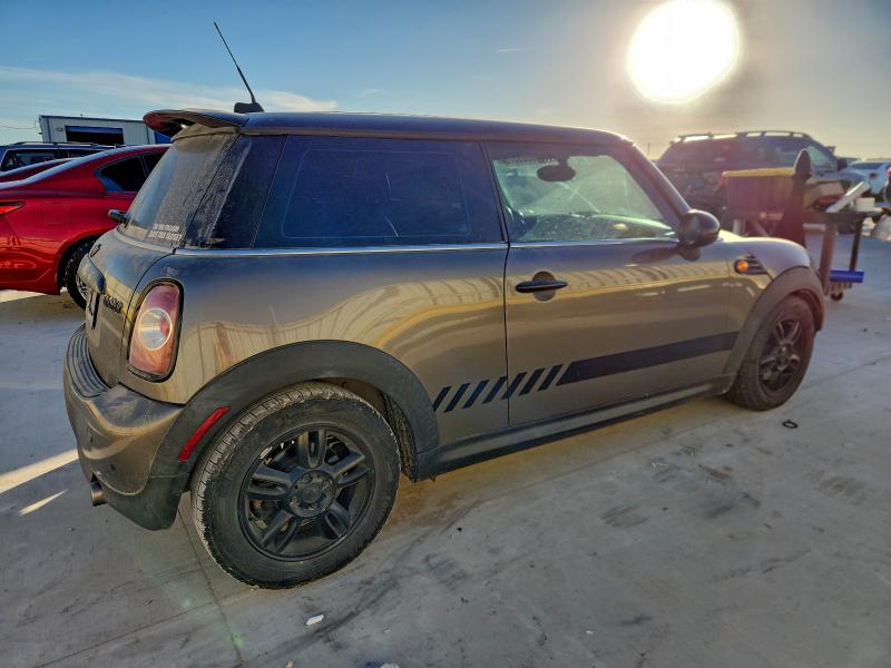Photo 3 from auction – 2013 MINI COOPER with VIN WMWSU3C51DT547527