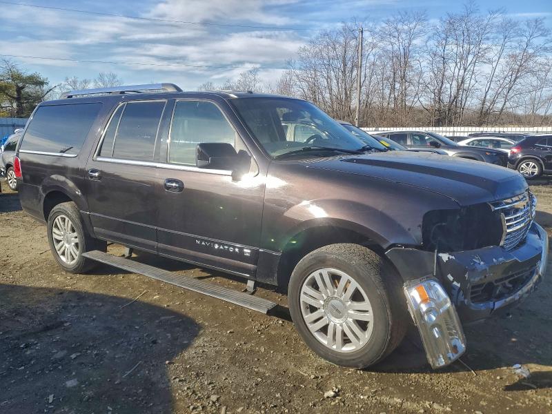 Photo 4 from auction – 2013 LINCOLN NAVIGATOR with VIN 5LMJJ3J59DEL05057
