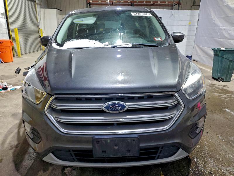 Photo 5 from auction – 2017 FORD ESCAPE SE with VIN 1FMCU9GD1HUB90809