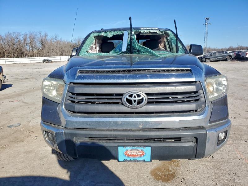 Photo 5 from auction – 2015 TOYOTA TUNDRA DOU with VIN 5TFRY5F10FX174003