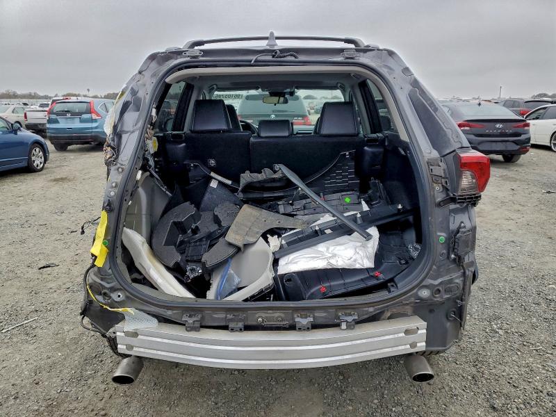 Photo 6 from auction – 2021 TOYOTA RAV4 XLE P with VIN 2T3C1RFVXMC111997