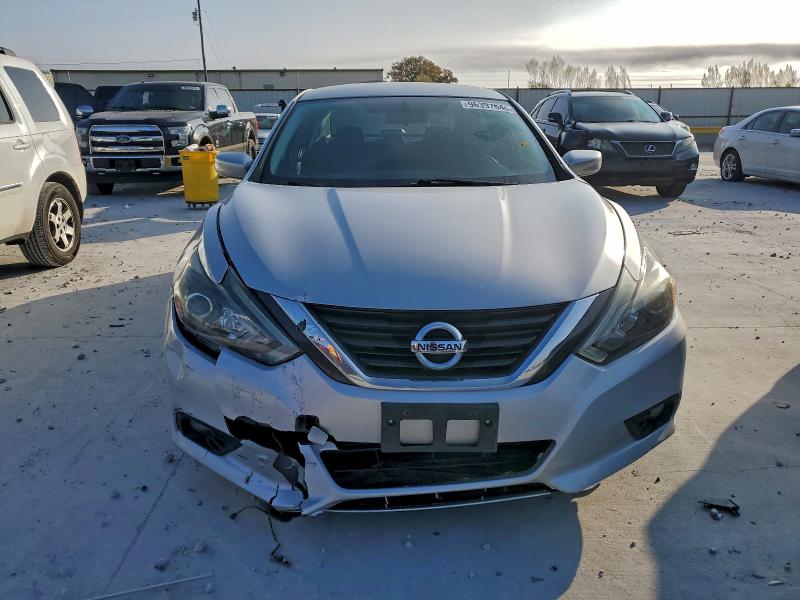 Photo 5 from auction – 2017 NISSAN ALTIMA 2.5 with VIN 1N4AL3AP1HN310574
