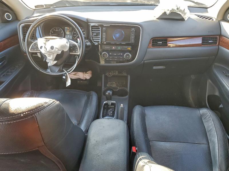 Photo 8 from auction – 2014 MITSUBISHI OUTLANDER with VIN JA4JZ4AX1EZ013592
