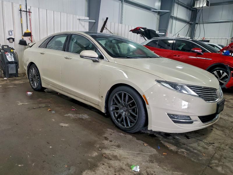 Photo 4 from auction – 2014 LINCOLN MKZ with VIN 3LN6L2GK2ER813427
