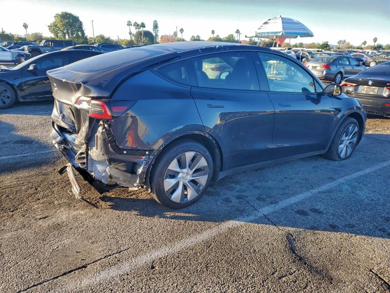 Photo 3 from auction – 2024 TESLA MODEL Y with VIN 7SAYGDEE4RF077871