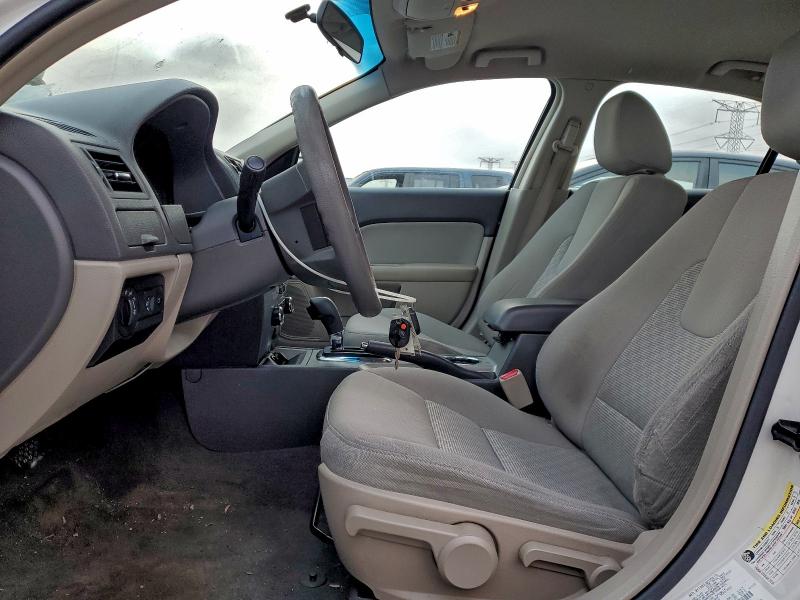 Photo 7 from auction – 2010 FORD FUSION S with VIN 3FAHP0GA2AR400548