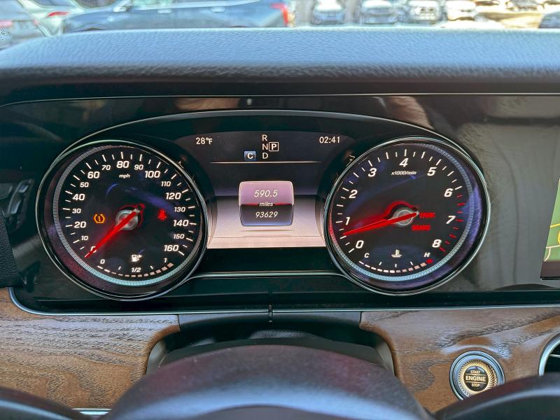Photo 9 from auction – 2018 MERCEDES-BENZ E 300 with VIN WDDZF4JB0JA450746