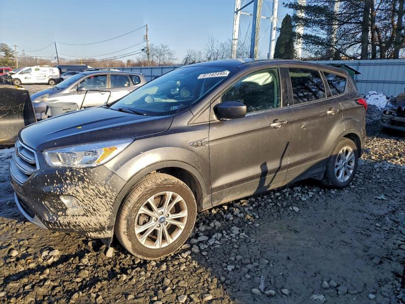FORD ESCAPE SE 2019 with VIN 1FMCU9GD4KUA37879 - Photo from auction