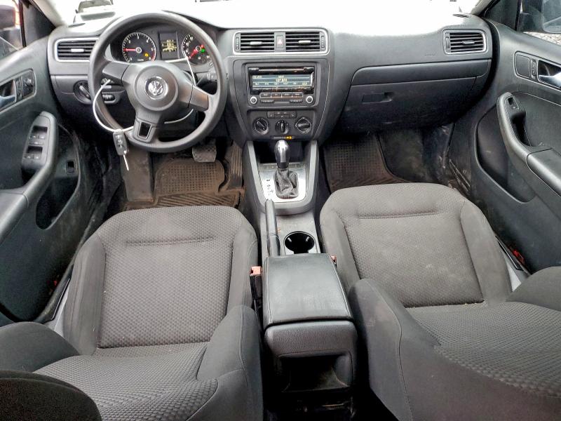 Photo 8 from auction – 2014 VOLKSWAGEN JETTA with VIN 3VWLL7AJ4EM321674