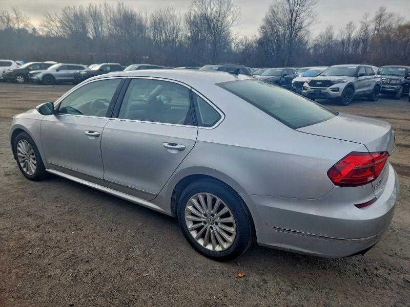 Photo 2 from auction – 2016 VOLKSWAGEN PASSAT SE with VIN 1VWBS7A3XGC035915