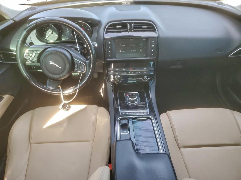 Photo 8 from auction – 2018 JAGUAR XE with VIN SAJAR4FX5JCP36911