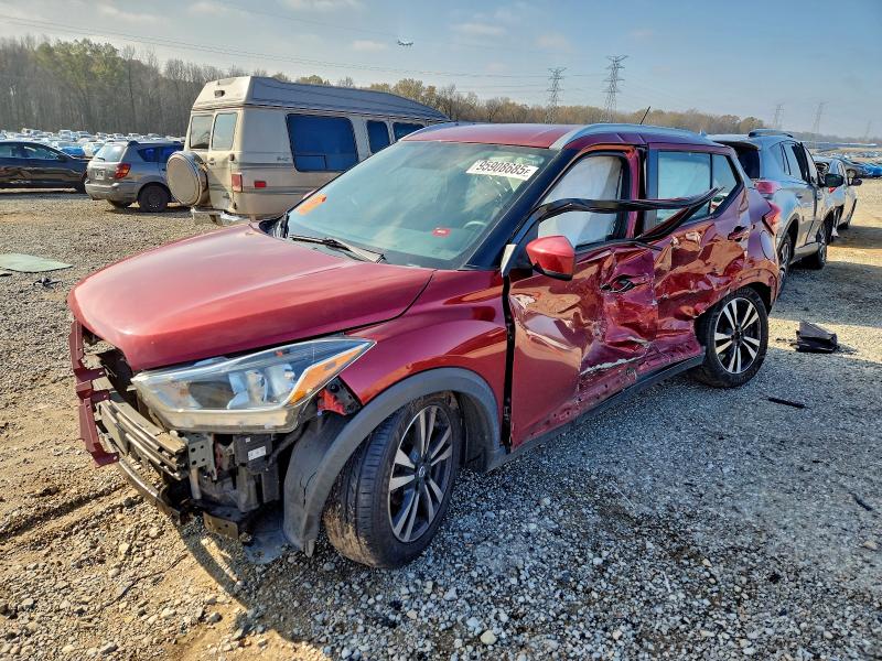 NISSAN KICKS S 2019 with VIN 3N1CP5CU3KL528435 - Photo from auction