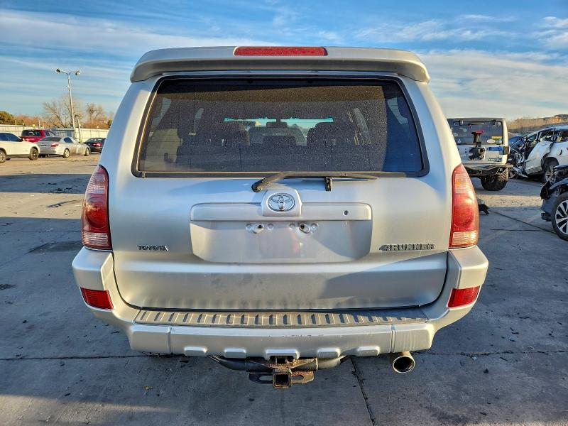 Photo 6 from auction – 2003 TOYOTA 4RUNNER SR with VIN JTEBT14R330026333