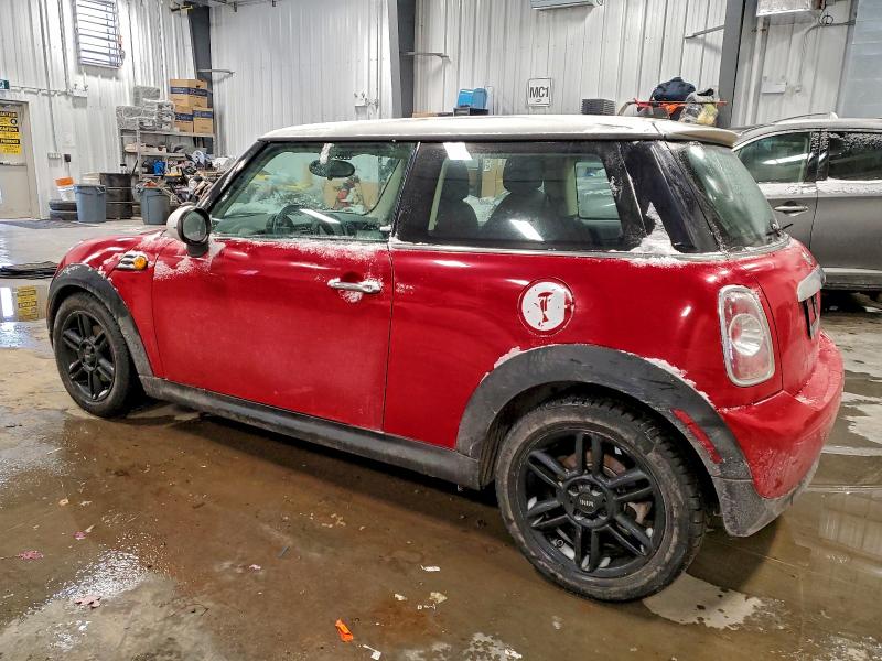 Photo 2 from auction – 2011 MINI COOPER with VIN WMWSU3C56BT094180