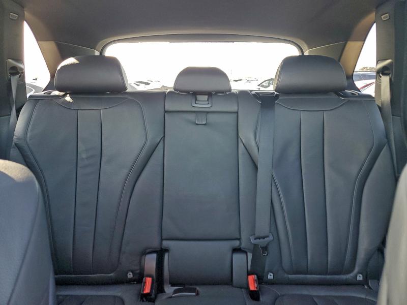 Photo 10 from auction – 2015 BMW X5 XDRIVE3 with VIN 5UXKS4C58F0J97976