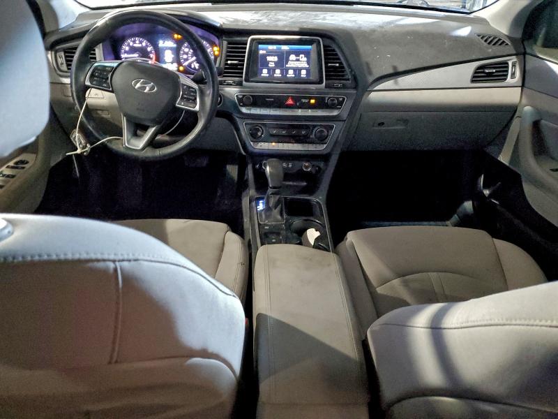 Photo 8 from auction – 2018 HYUNDAI SONATA with VIN 5NPE34AF2JH650847