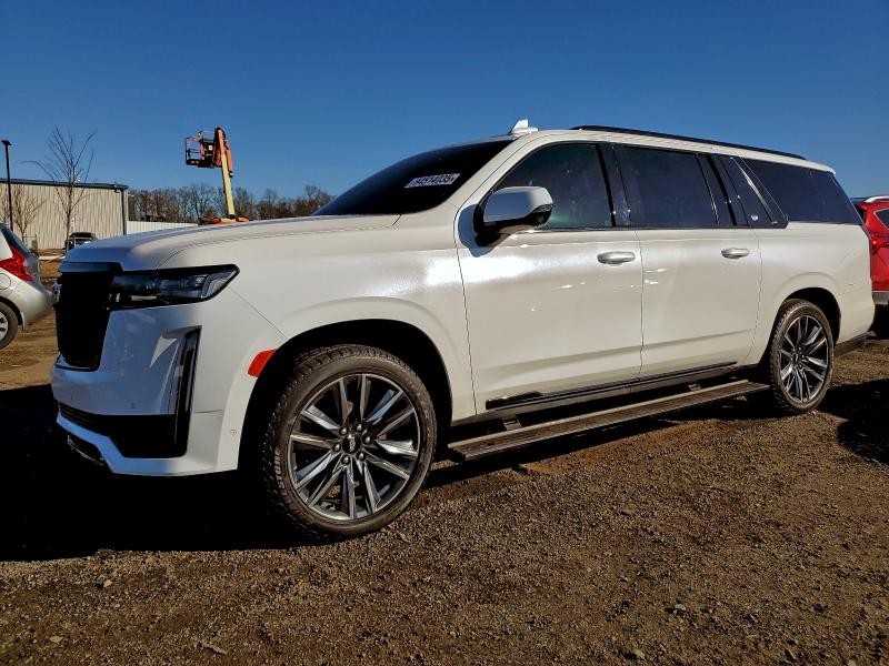 CADILLAC ESCALADE E 2022 with VIN 1GYS4RKTXNR226679 - Photo from auction