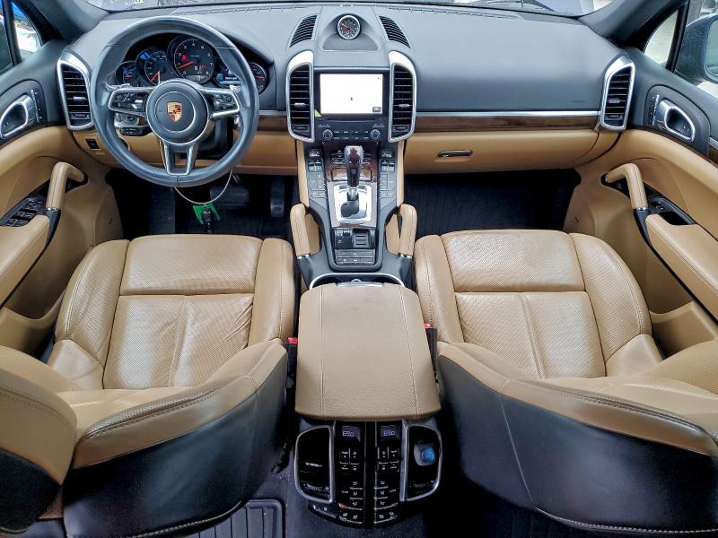 Photo 8 from auction – 2018 PORSCHE CAYENNE with VIN WP1AA2A22JKA00860