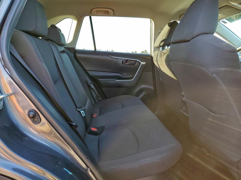 Photo 11 from auction – 2021 TOYOTA RAV4 LE with VIN 4T3MWRFV7MU016320