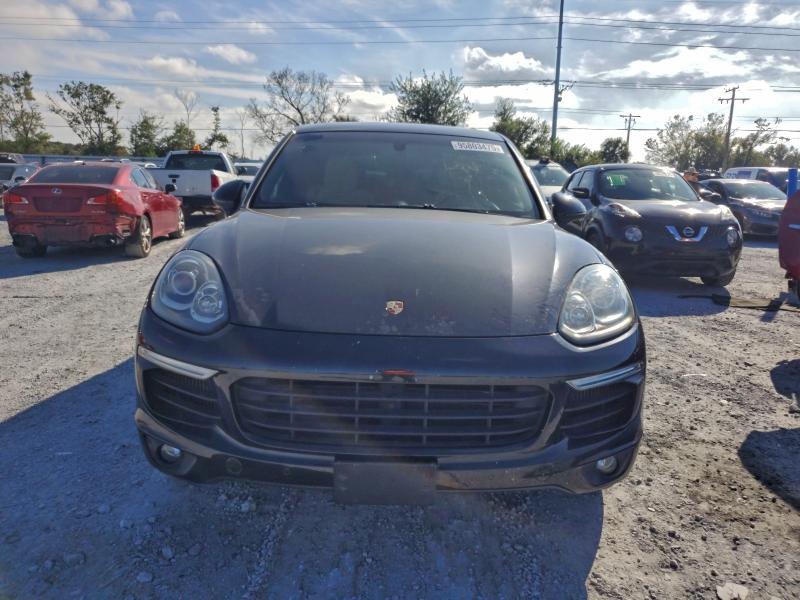Photo 5 from auction – 2015 PORSCHE CAYENNE with VIN WP1AF2A21FLA32394