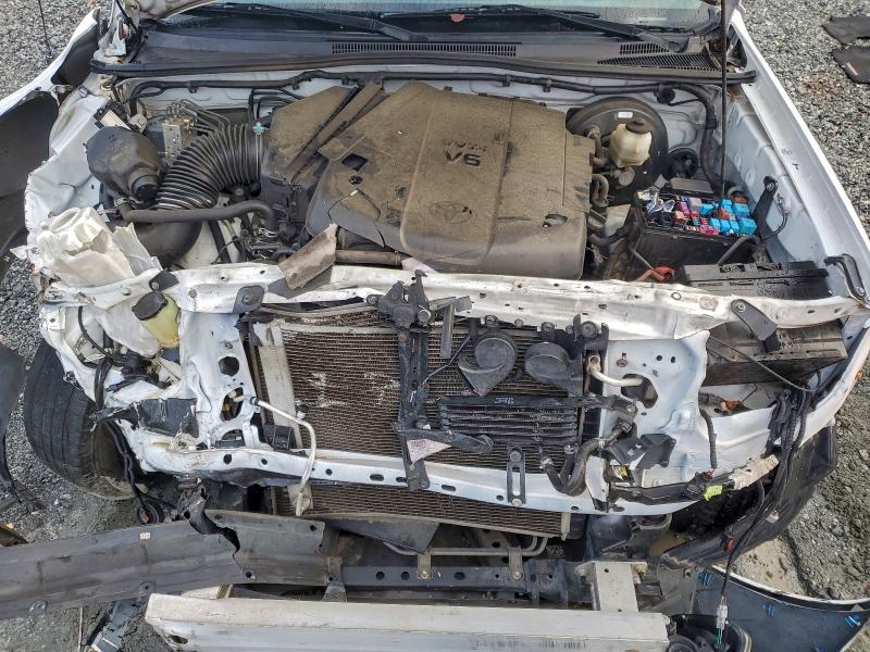 Photo 11 from auction – 2015 TOYOTA TACOMA DOU with VIN 3TMJU4GN2FM181772