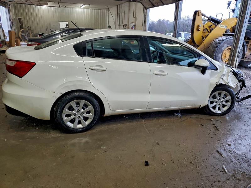 Photo 3 from auction – 2016 KIA RIO LX with VIN KNADM4A32G6575811