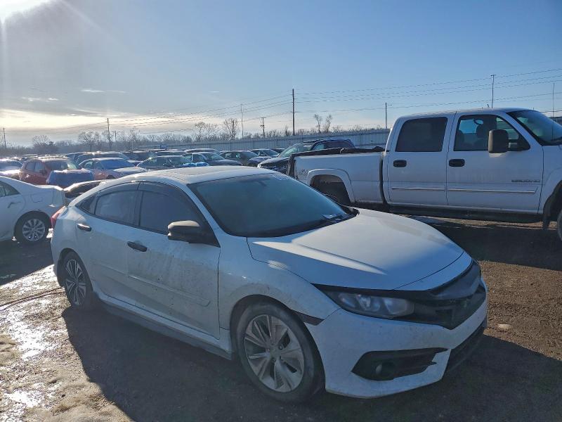 Photo 4 from auction – 2017 HONDA CIVIC EX with VIN 2HGFC1F30HH631946