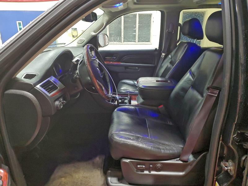 Photo 7 from auction – 2011 CADILLAC ESCALADE L with VIN 1GYS4BEF5BR294705