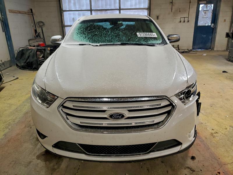 Photo 5 from auction – 2015 FORD TAURUS with VIN 1FAHP2F88FG168935
