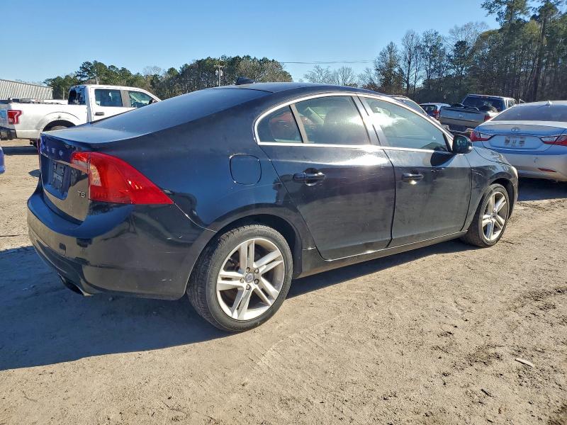 Photo 3 from auction – 2015 VOLVO S60 PREMIE with VIN YV140MFK9F2337212